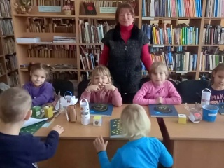  Poškonių bibliotekoje vyko  edukacinis užsiėmimas skirtas Europos atliekų mažinimo savaitei